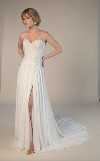 All Who Wander Style Verona | All Who Wonder #0 default Ivory thumbnail