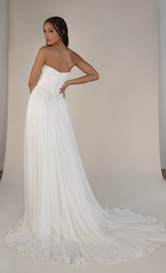 All Who Wander Style Avalon | All Who Wander #2 default Silk Ivory thumbnail