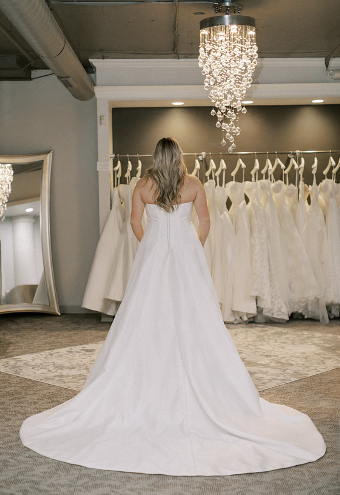 Amelia| Beaumont Collection #1 default Pure Ivory thumbnail